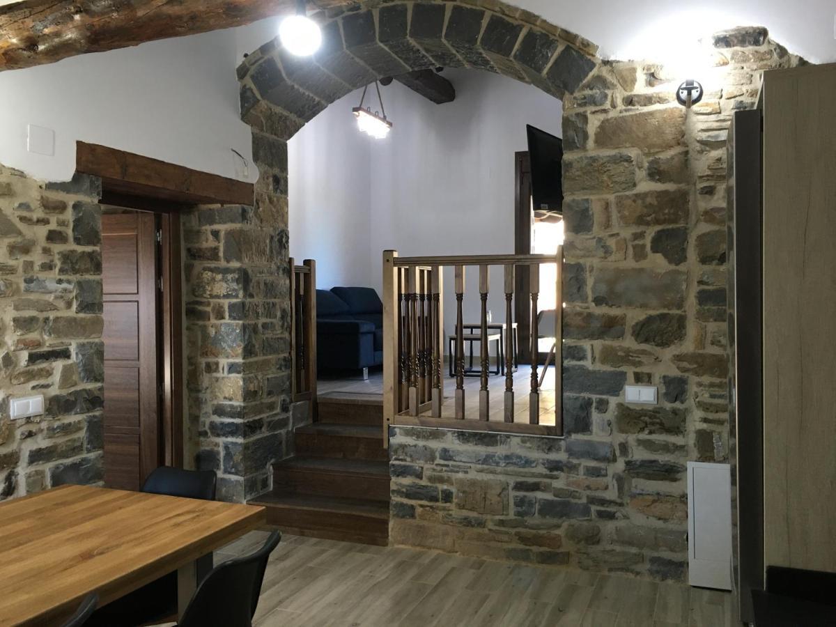 Apartamentos Bajo Pena Apartamentos Sanlorien El Pueyo de Araguás Zewnętrze zdjęcie