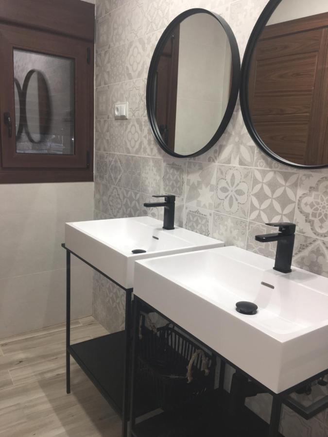 Apartamentos Bajo Pena Apartamentos Sanlorien El Pueyo de Araguás Zewnętrze zdjęcie